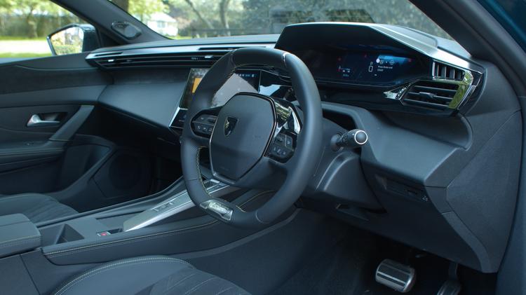 408_fastback_107842.jpg - 1.6 Plug-in Hybrid 225 GT 5dr e-EAT8
