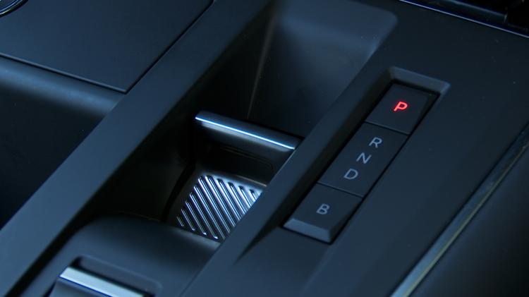 c5_aircross_hatchback_106560.jpg - 1.2 Hybrid 136 Plus 5dr e-DSC6