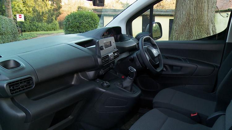 e_partner_long_59790.jpg - 100kW 52kWh Professional Plus Van Auto