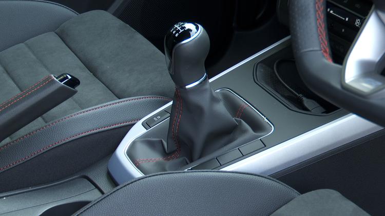 arona_hatchback_104788.jpg - 1.0 TSI S 5dr