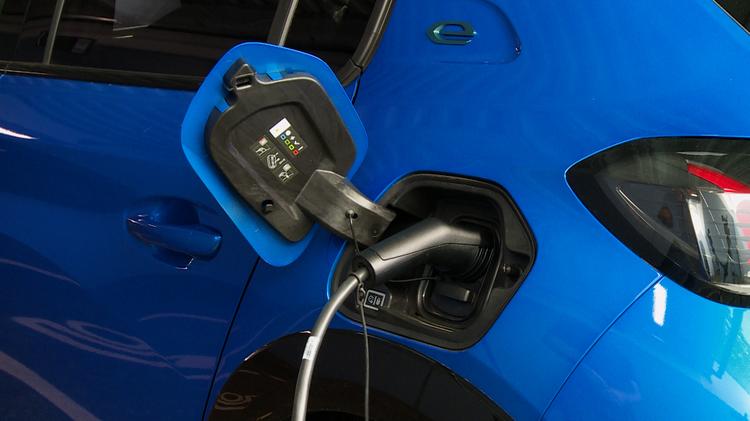 e_208_electric_hatchback_110645.jpg - 100kW Allure 50kWh 5dr Auto