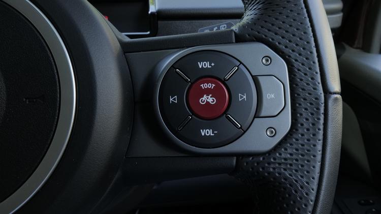 grenadier_station_wagon_107323.jpg - 3.0 T Black Edition 6dr Auto