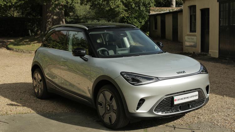 hashtag_1_hatchback_109866.jpg - 200kW Pro 49kWh 5dr Auto