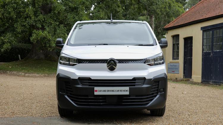 e_dispatch_m_special_edition_64974.jpg - 100kW 75kWh Van VTR Auto [11kW]