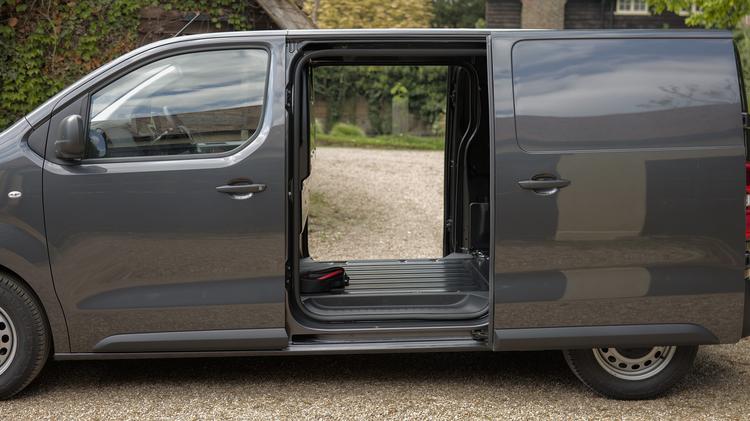 e_scudo_l1_special_edition_65082.jpg - 100kW 75kWh Onyx Crew Van Auto