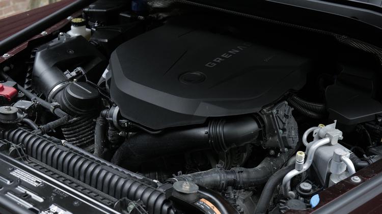 grenadier_station_wagon_107323.jpg - 3.0 T Black Edition 6dr Auto
