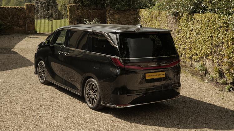 lm_estate_110400.jpg - 350h 2.5 Takumi 5dr E-CVT [4 Seat]