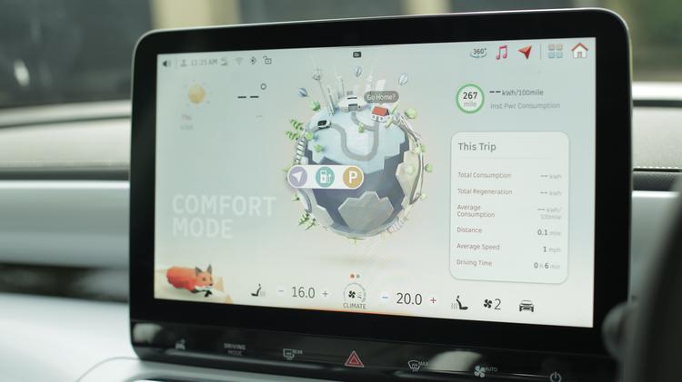 hashtag_1_hatchback_109866.jpg - 200kW Pro 49kWh 5dr Auto