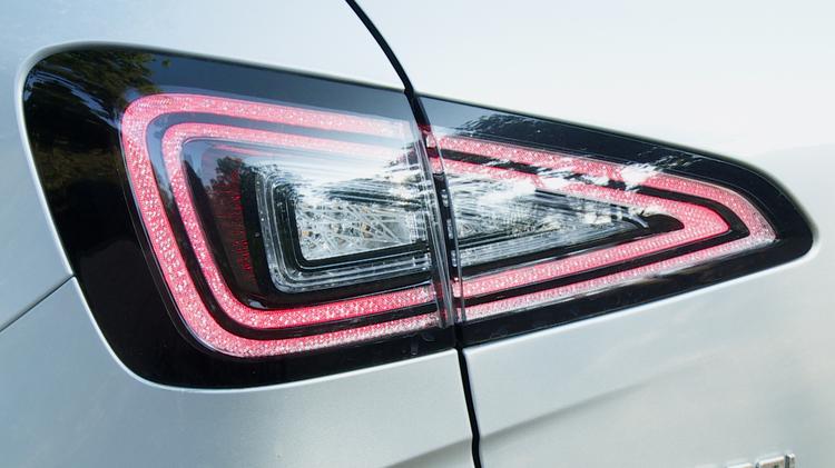 nexo_estate_94439.jpg - Hydrogen fuel cell Premium SE 5dr CVT