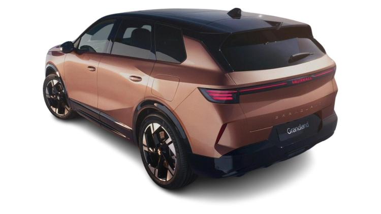 grandland_hatchback_113611.jpg - 1.2 Hybrid [136] Design 5dr e-DCT6