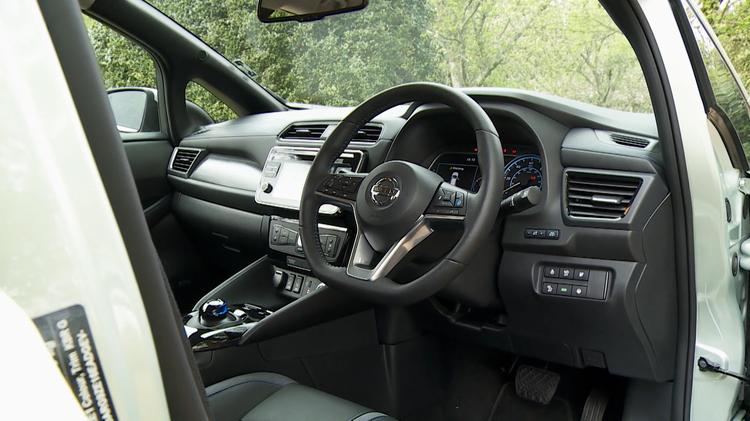 leaf_hatchback_106713.jpg - 110kW Acenta 39kWh 5dr Auto