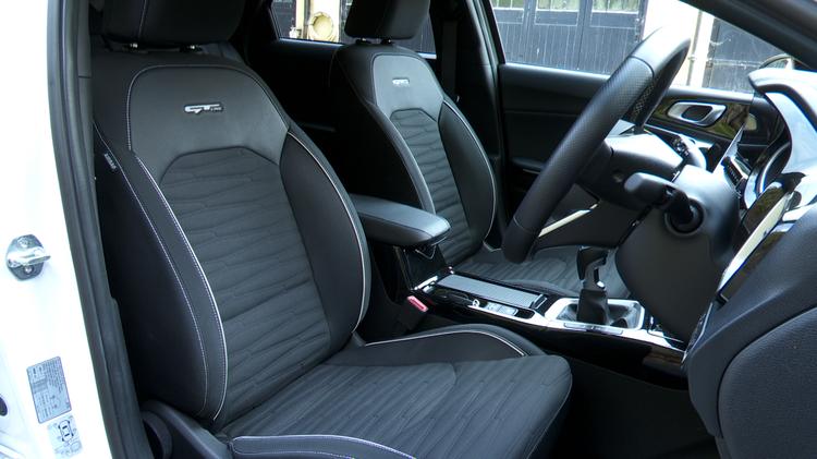 pro_ceed_shooting_brake_105405.jpg - 1.5T GDi ISG 138 GT-Line 5dr