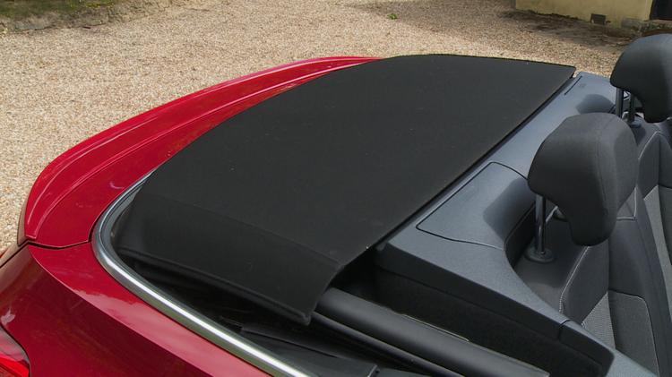 t_roc_cabriolet_106347.jpg - 1.5 TSI R-Line 2dr DSG