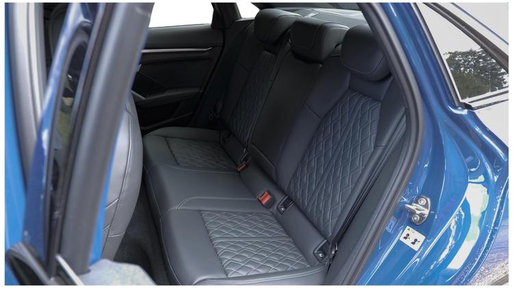 a3_saloon_112410.jpg - 1.5 TFSI 150 S Line 4dr [Tech Pack Pro]