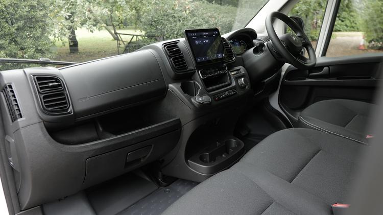 relay_35_l3_diesel_60020.jpg - 2.2 BlueHDi 140 H3 Van Enterprise