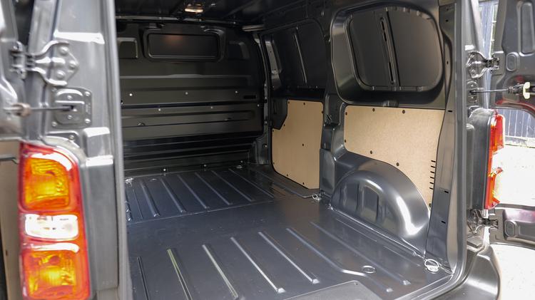 scudo_l1_special_edition_65081.jpg - 2.2 Multijet 180 Onyx Crew Van Auto