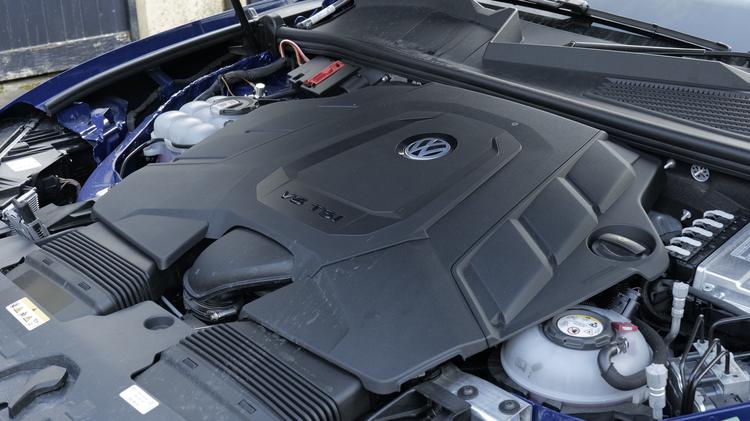 touareg_estate_110371.jpg - 3.0 V6 TSI 4Motion Black Edition 5dr Tip Auto