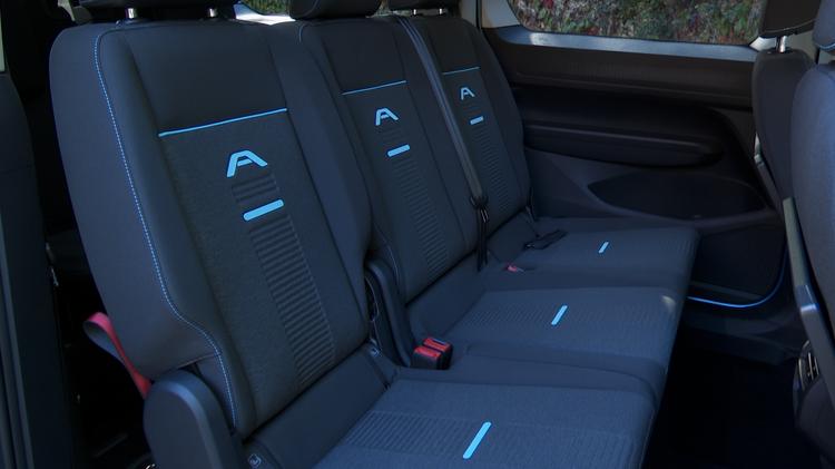 tourneo_connect_estate_106508.jpg - 1.5 EcoBoost 115 Titanium 5dr Auto [7 seat]
