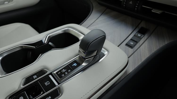 lm_estate_110400.jpg - 350h 2.5 Takumi 5dr E-CVT [4 Seat]