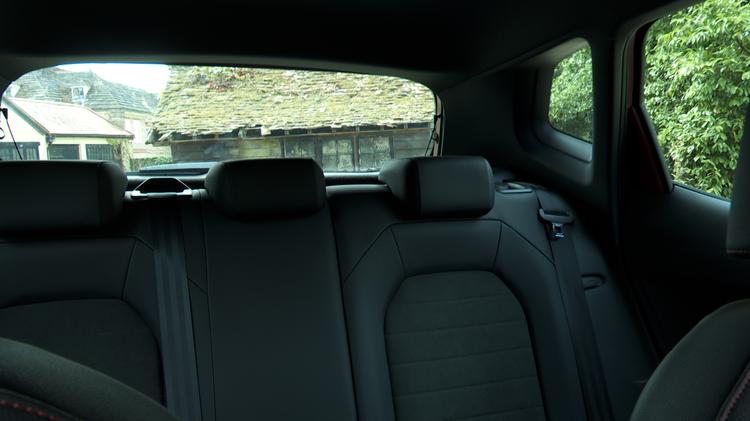 arona_hatchback_104788.jpg - 1.0 TSI S 5dr