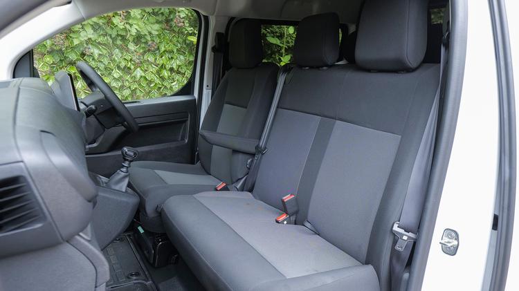 e_dispatch_m_special_edition_64974.jpg - 100kW 75kWh Van VTR Auto [11kW]