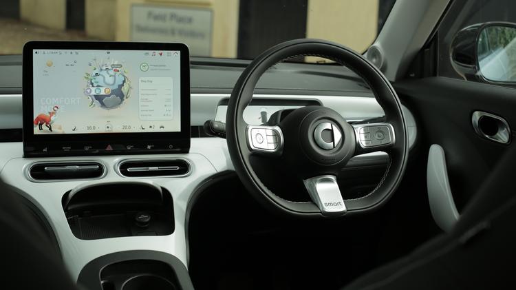 hashtag_1_hatchback_109866.jpg - 200kW Pro 49kWh 5dr Auto