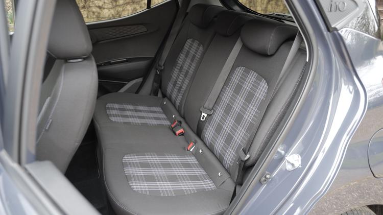 i10_hatchback_109762.jpg - 1.2 [79] Premium 5dr Auto [Nav]