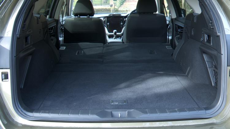 outback_estate_104230.jpg - 2.5i Field 5dr Lineartronic