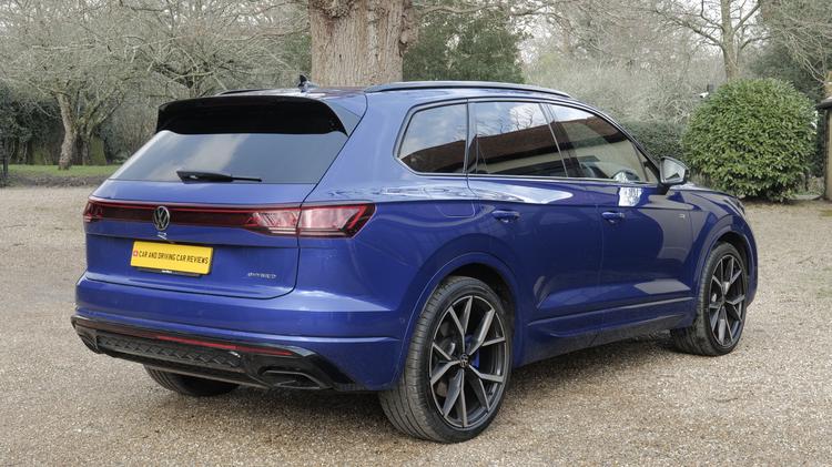touareg_estate_110371.jpg - 3.0 V6 TSI 4Motion Black Edition 5dr Tip Auto