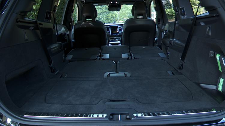 xc90_estate_70773.jpg - 2.0 T8 [455] RC PHEV Core Bright 5dr AWD Gtron