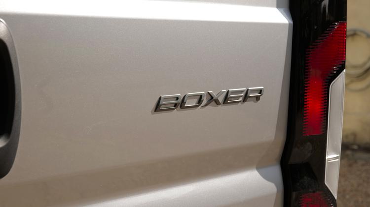 boxer_335_l2_diesel_59747.jpg - 2.2 BlueHDi 140 H2 Van Professional