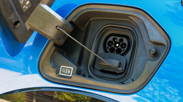 e_208_electric_hatchback_110645.jpg - 100kW Allure 50kWh 5dr Auto