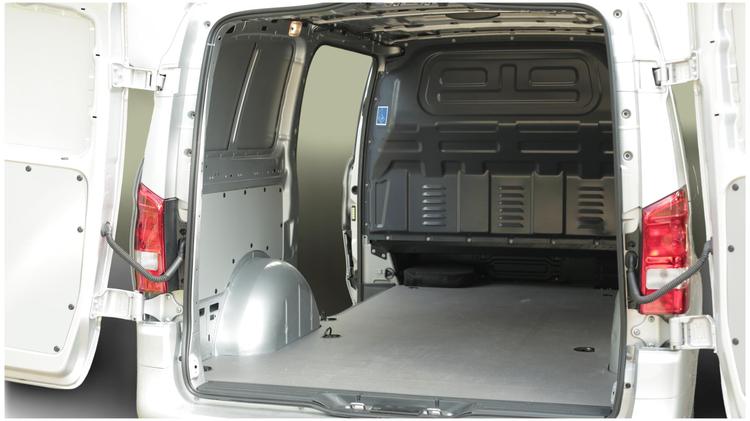 evito_l3_electric_fwd_63474.jpg - 85kW 66kWh Pro Van Auto