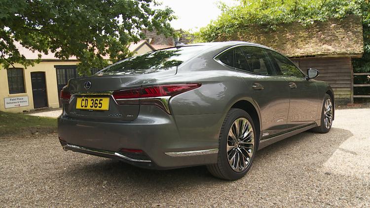 ls_saloon_88030.jpg - 500h 3.5 [359] Takumi 4dr CVT Auto [Pleat pack]