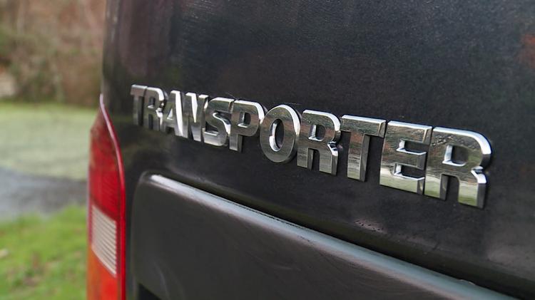 transporter_t32_swb_special_edition_diesel_53247.jpg - 2.0 BiTDI 204 Sportline Black Ed Kombi Van DSG