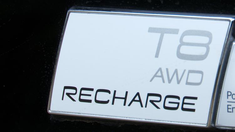 xc90_estate_70773.jpg - 2.0 T8 [455] RC PHEV Core Bright 5dr AWD Gtron