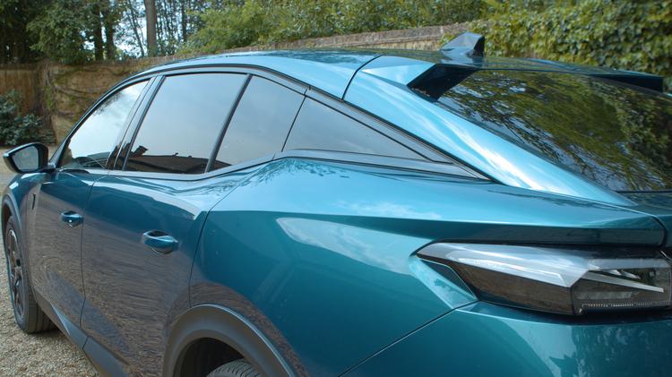 408_fastback_107842.jpg - 1.6 Plug-in Hybrid 225 GT 5dr e-EAT8