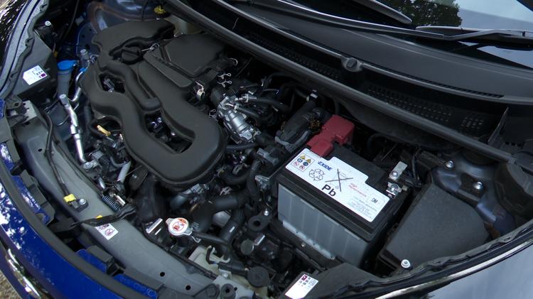 aygo_x_hatchback_105854.jpg - 1.0 VVT-i Edge 5dr [Parking]