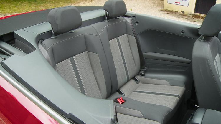 t_roc_cabriolet_106347.jpg - 1.5 TSI R-Line 2dr DSG