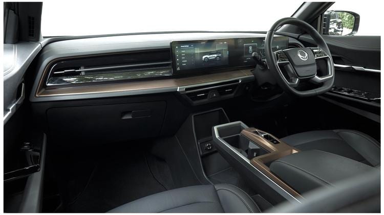 torres_estate_111565.jpg - 1.5 K40 5dr Auto AWD