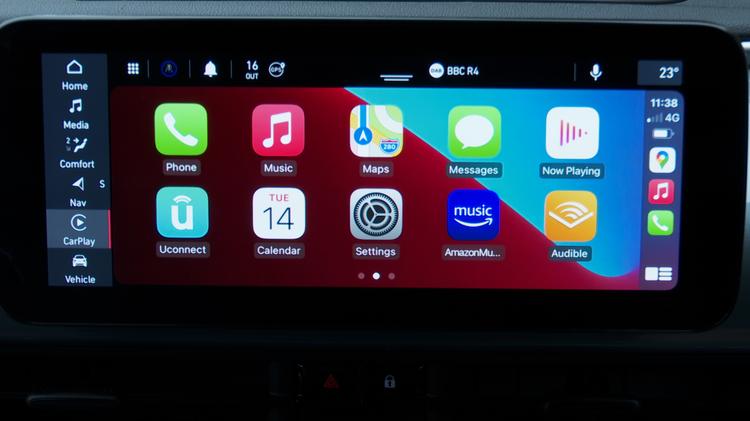 500_electric_hatchback_special_editions_105666.jpg - 70kW Red 24kWh 3dr Auto
