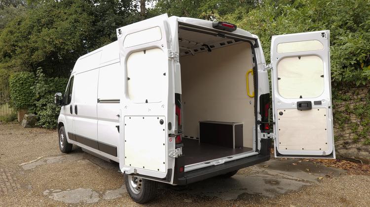 relay_35_l2_diesel_60019.jpg - 2.2 BlueHDi 140 H2 Van Enterprise Auto