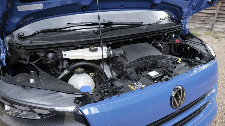 transporter_t34_lwb_electric_63558.jpg - 160kW 65kWh Commerce Pro Van Auto