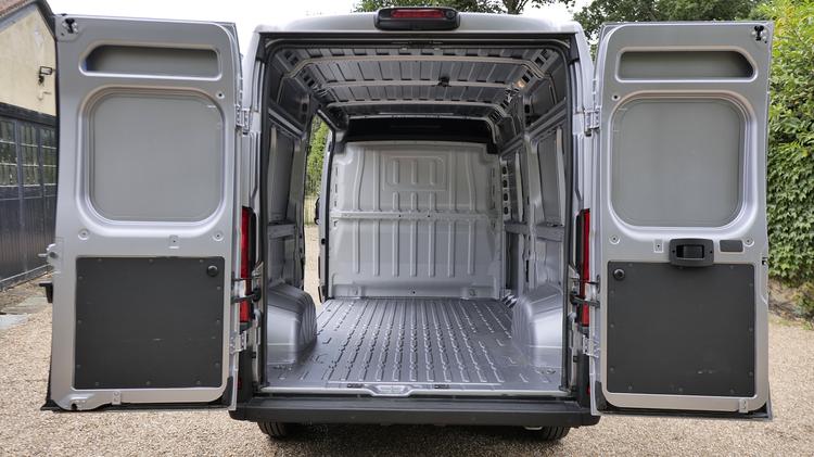 ducato_35_maxi_l2_diesel_59704.jpg - 2.2 Multijet 140 Chassis Cab