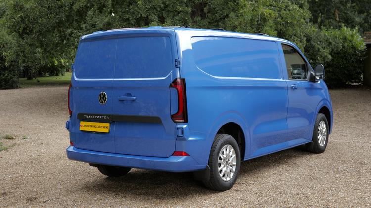 transporter_t28_swb_diesel_63517.jpg - 2.0 TDI 150 Commerce Pro Van